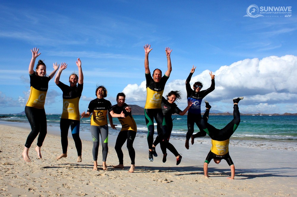 Beginner Intermediate Surf Courses Beach Break - Surfer Images from 2016.10.14 (a.m. & p.m.)